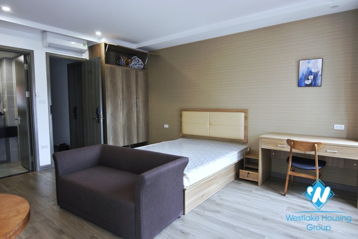 A nice furnitured studio with lovely balcony for rent on Linh Lang